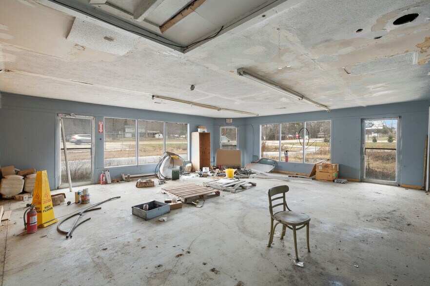 More Photos Of 4729 Alabama Hwy SW, Rome Auto Repair For Sale