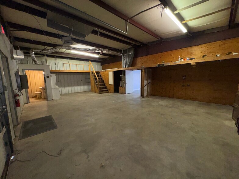 More Photos Of 438 S Main St, Mcalester Auto Repair For Sale