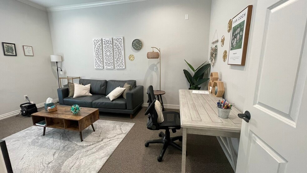 More Photos Of 8668 John Hickman Pky, Frisco Medical For Sale