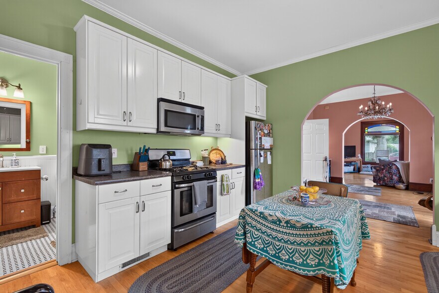 More Photos Of 446 Madison St NE, Minneapolis Multifamily For Sale