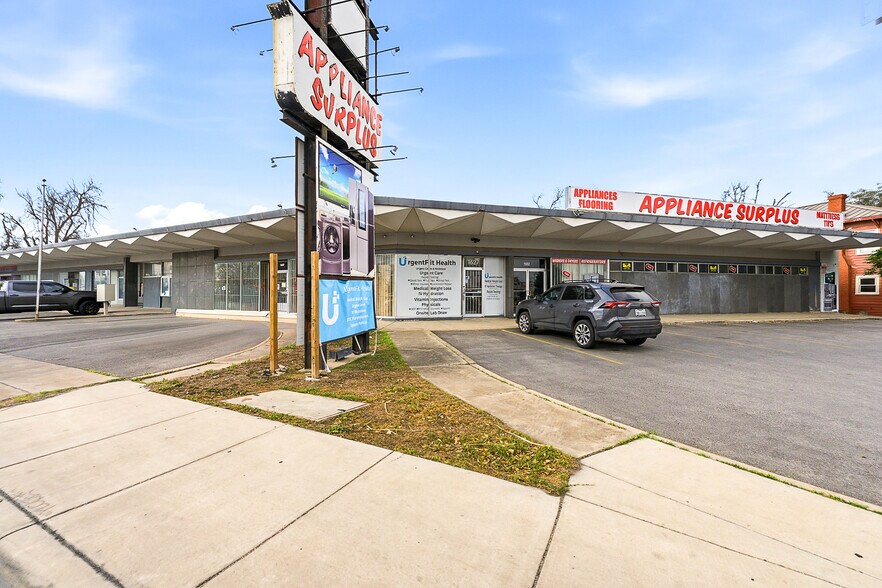 More Photos Of 1602 W Kings Hwy, San Antonio Freestanding For Sale