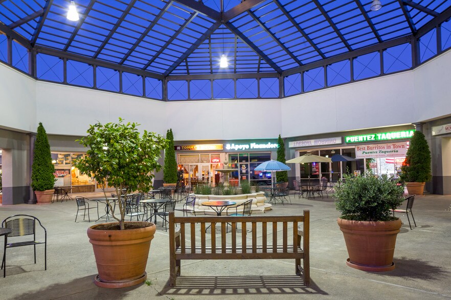 More Photos Of 209-471 3rd St, San Rafael Unknown For Lease