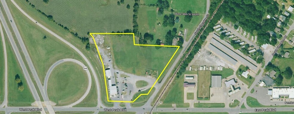 More Photos Of 120 W Peak Blvd, Muskogee Freestanding For Sale