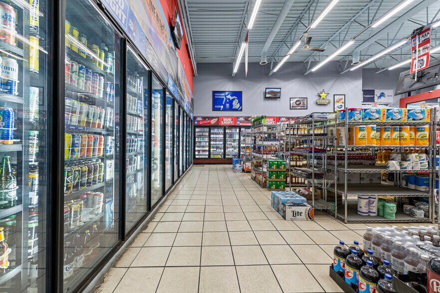 More Photos Of 7512 E 9 Mile Rd, Warren Convenience Store For Sale