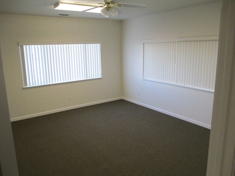 More Photos Of 1287 Furneaux Rd, Olivehurst Office For Lease