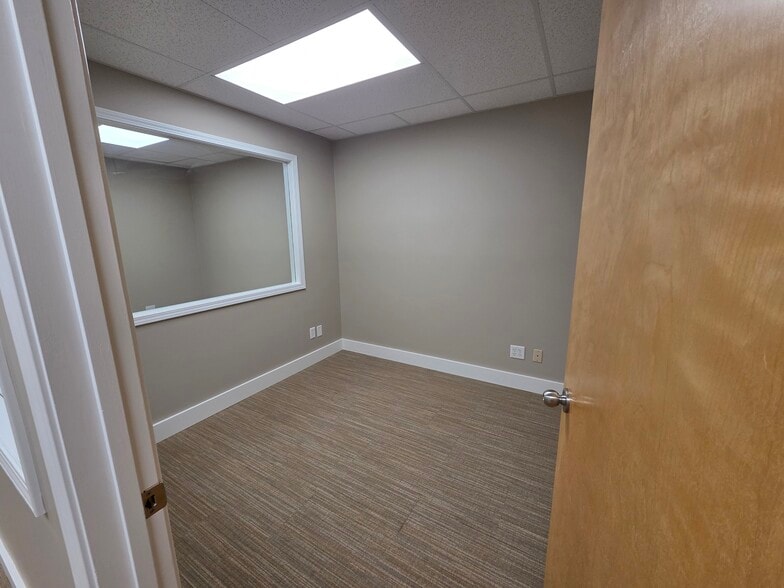 More Photos Of 2339 Birdie Dr, Bozeman Warehouse For Lease