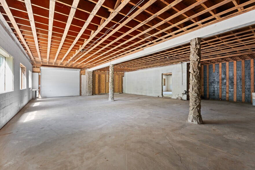 More Photos Of 39913 221st ave, Amboy General Retail For Sale