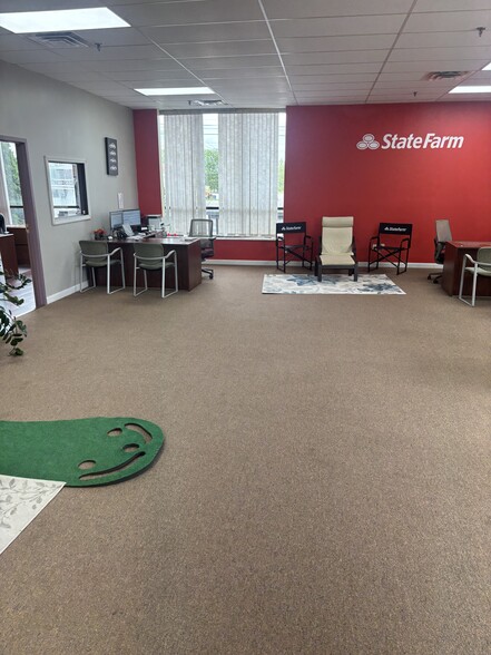 More Photos Of 87-99 Elm St, Manchester General Retail For Lease