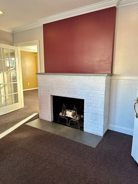 More Photos Of 158 East Ave, Norwalk Office For Lease