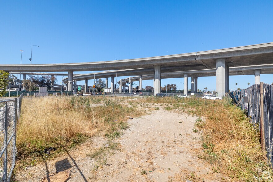More Photos Of 311 W Imperial Hwy, Los Angeles Land For Sale