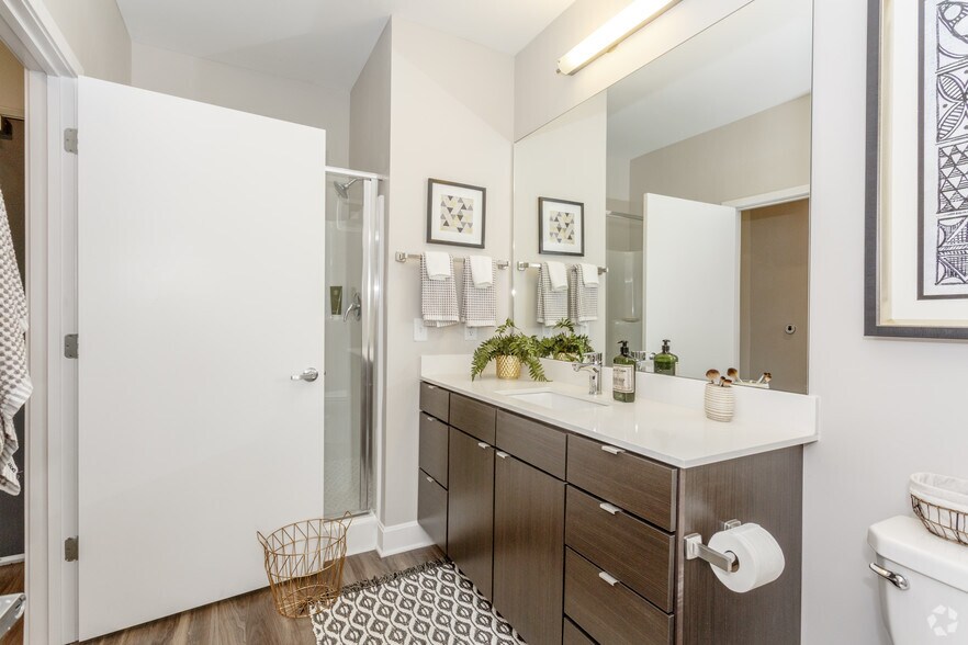 More Photos Of 1000 Berkley Pky, Kansas City Apartments For Sale