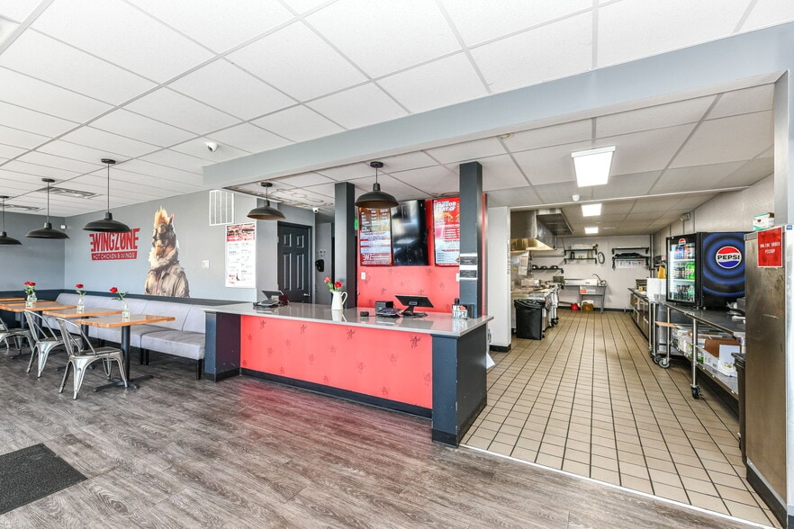 More Photos Of 5527 N Keystone Ave, Indianapolis Restaurant For Sale