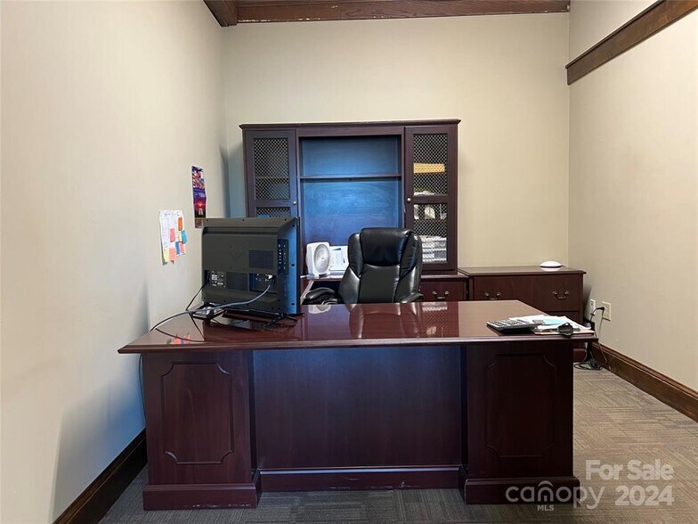 More Photos Of 604 Clark Dr, Lincolnton General Retail For Sale