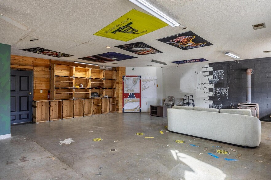 More Photos Of 11882 New Highway 68, Tellico Plains Storefront Retail Office For Sale