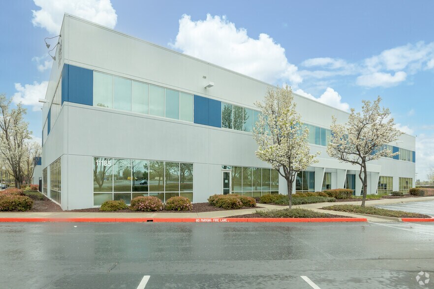 More Photos Of 11185 International Dr, Rancho Cordova Office For Sale