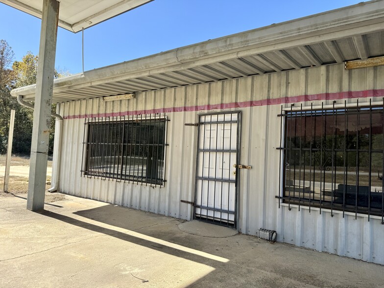 More Photos Of 5500 Highway 41, Brewton Freestanding For Sale