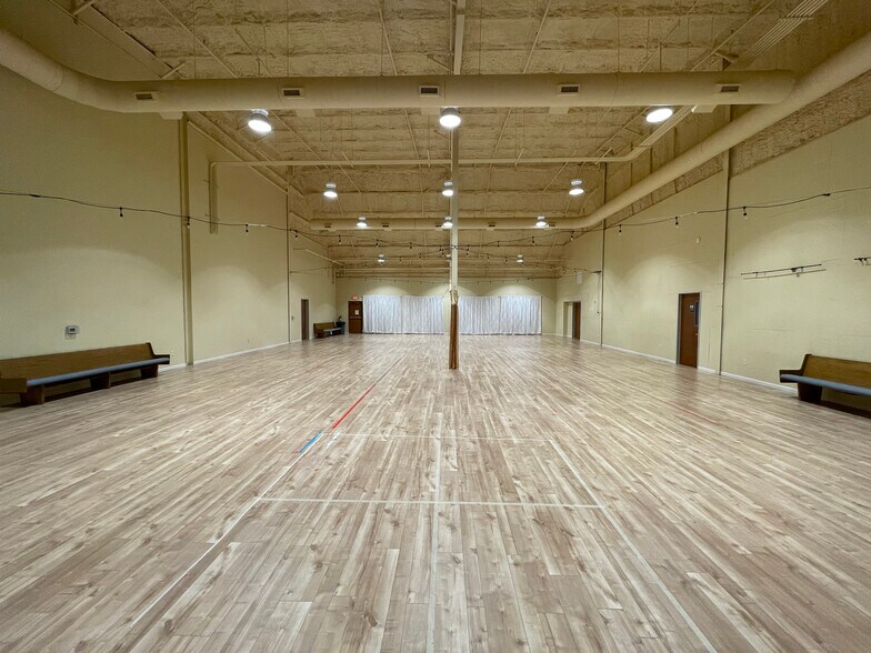 More Photos Of 1505 Airport Rd, Rockwall Flex For Lease