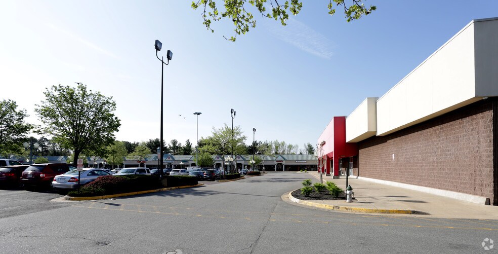 More Photos Of 2336-2380 Plank Rd, Fredericksburg General Retail For Lease