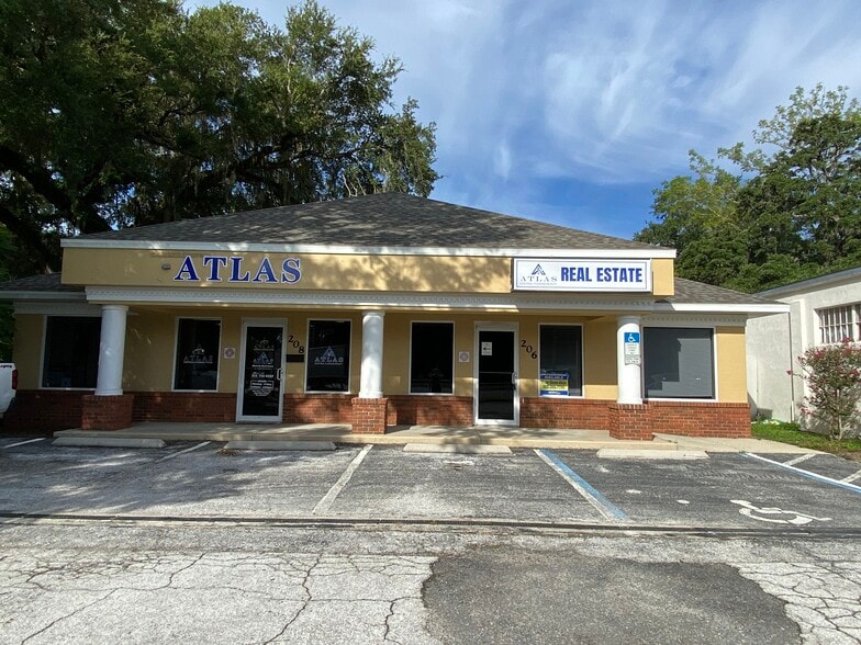 Primary Photo Of 206 S US-27, Lady Lake Office For Lease