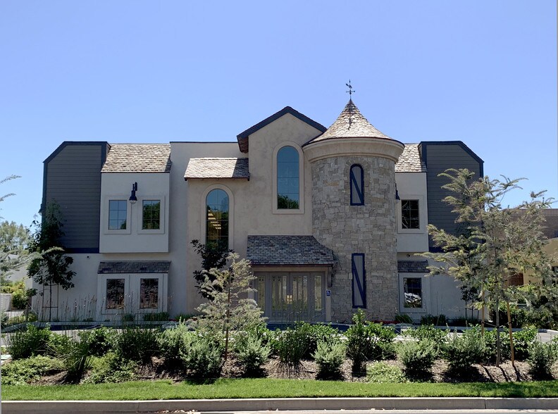 More Photos Of 17762 Cowan, Irvine Office For Lease