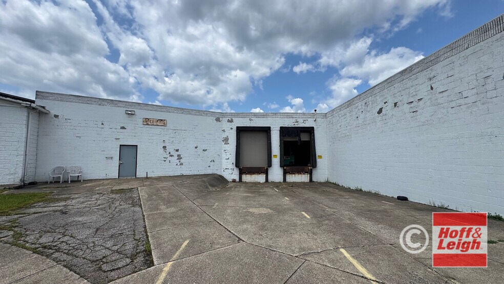 More Photos Of 905 Miami St, Akron Industrial For Sale