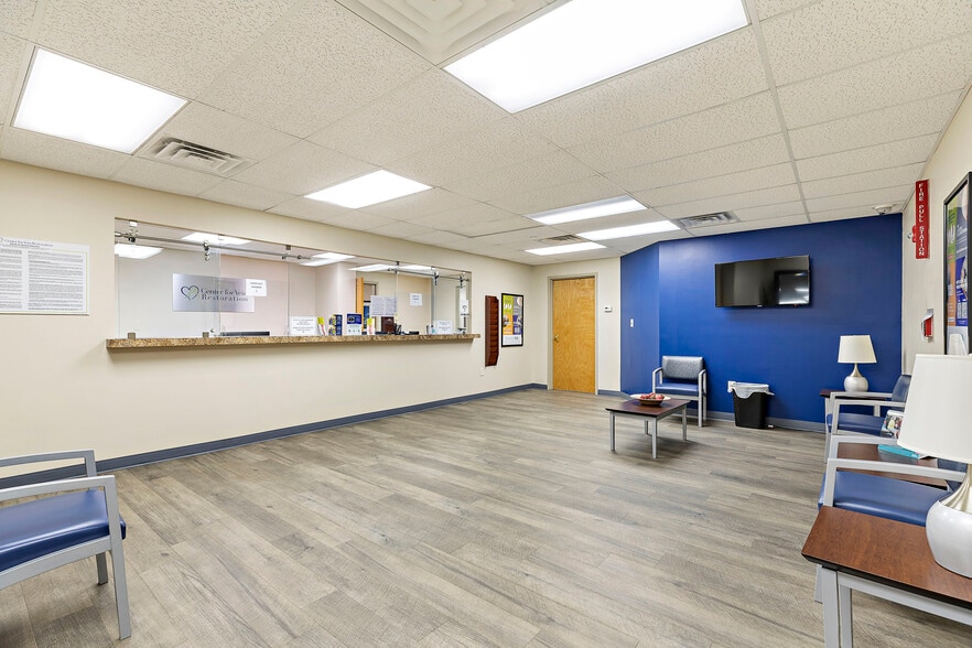 More Photos Of 206 Bergen Ave, Kearny Medical For Lease