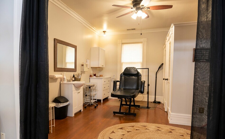 More Photos Of 242 W Liberty St, Reno Office Residential For Sale
