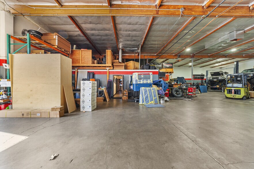 More Photos Of 23282 Peralta Dr, Laguna Hills Warehouse For Sale