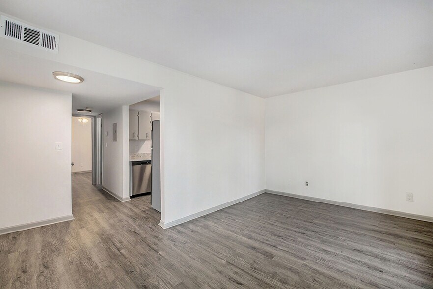 More Photos Of 1509 16th Ave S, Birmingham Multifamily For Sale