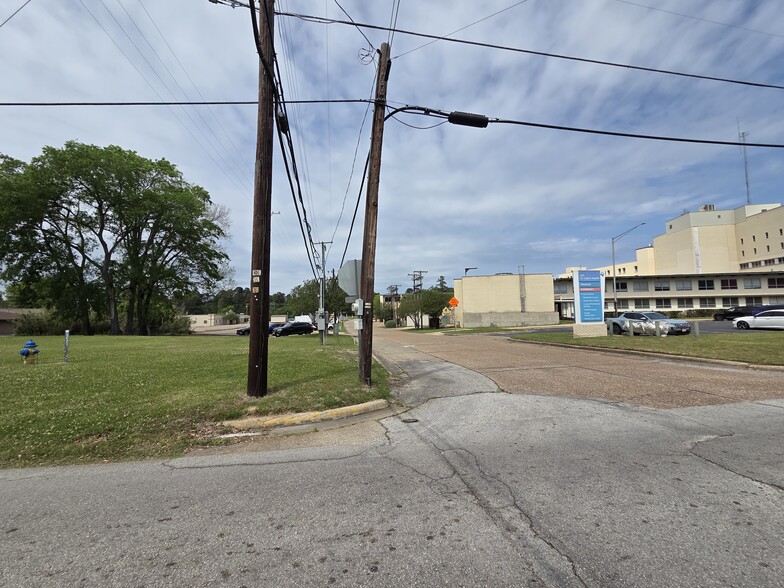 More Photos Of 1206 Ellis Ave, Lufkin Land For Sale