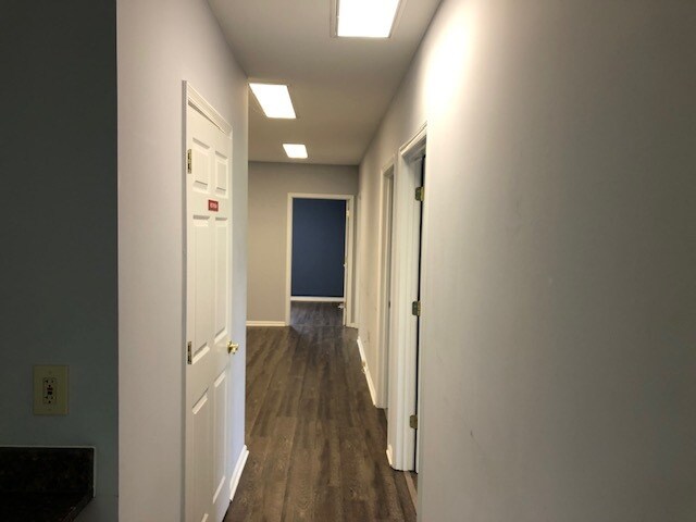 More Photos Of 722 Grant St, Herndon Medical For Sale