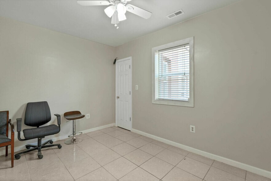 More Photos Of 1601 Montello Ave NE, Washington Storefront For Lease