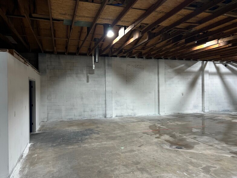 More Photos Of 2326 Walden Dr, Augusta Warehouse For Lease