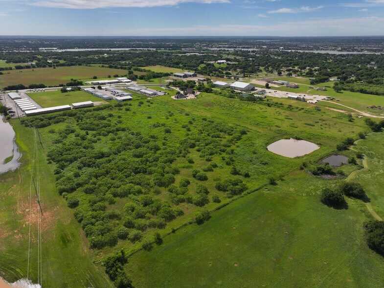 More Photos Of 1312 Weatherford Hwy, Granbury Land For Sale