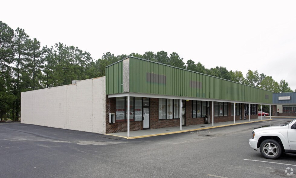 More Photos Of 2733-2793 S Crater Rd, Petersburg Unknown For Lease