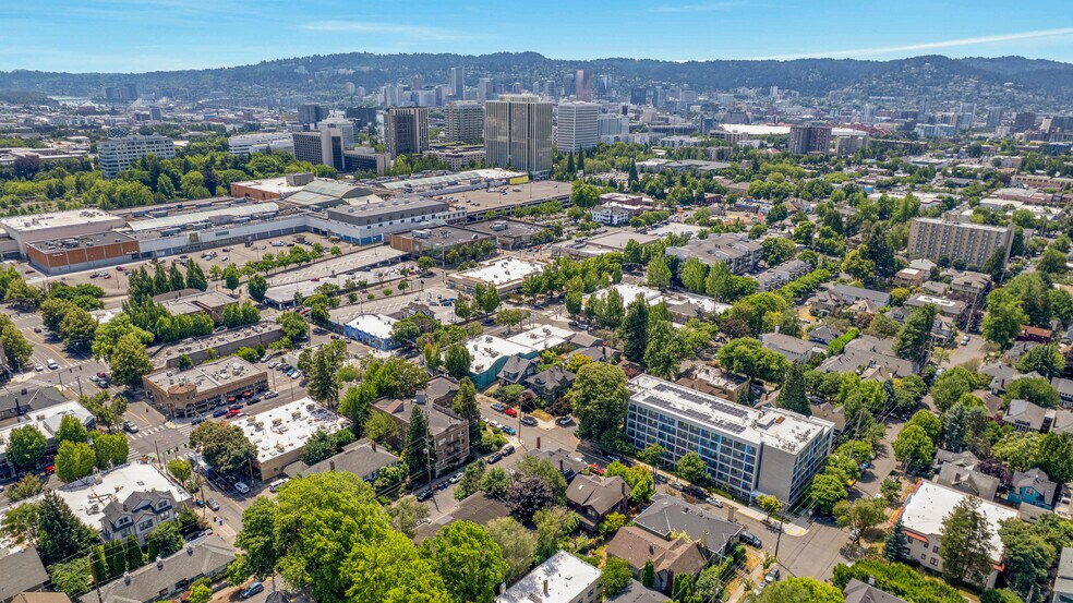 More Photos Of 1804 NE 14th Ave, Portland Apartments For Sale