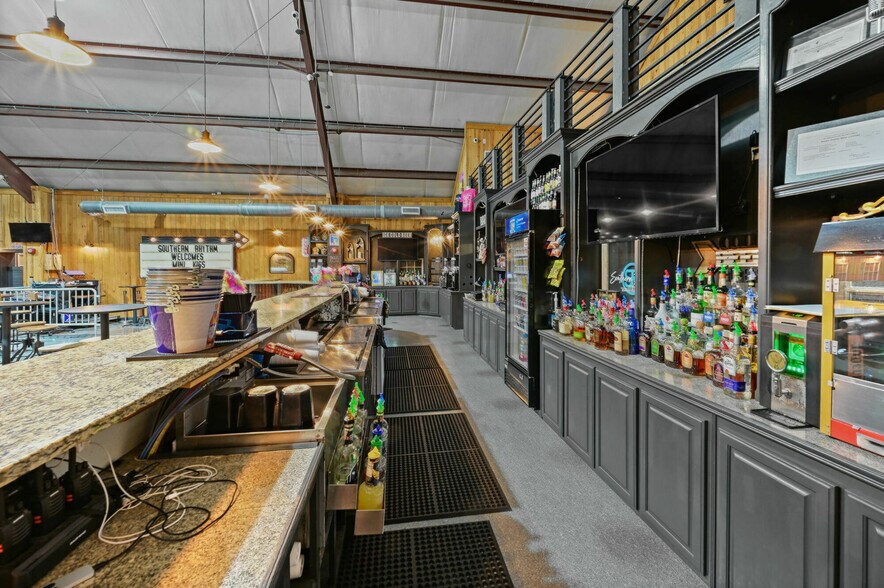 More Photos Of 51494 La-16 Hwy, Denham Springs General Retail For Sale