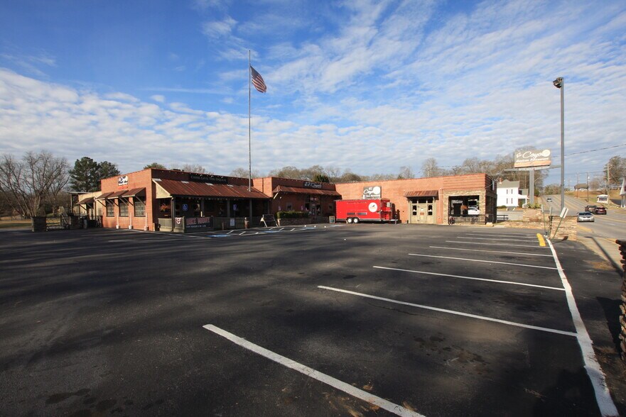 More Photos Of 217 W Elm St, Rockmart Specialty For Sale