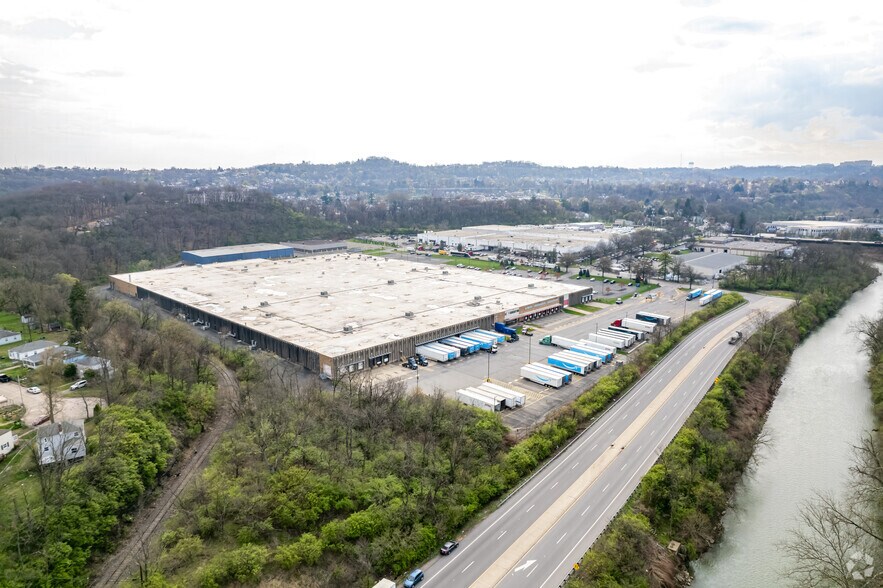 More Photos Of 2250 Roswell Dr, Pittsburgh Distribution For Lease