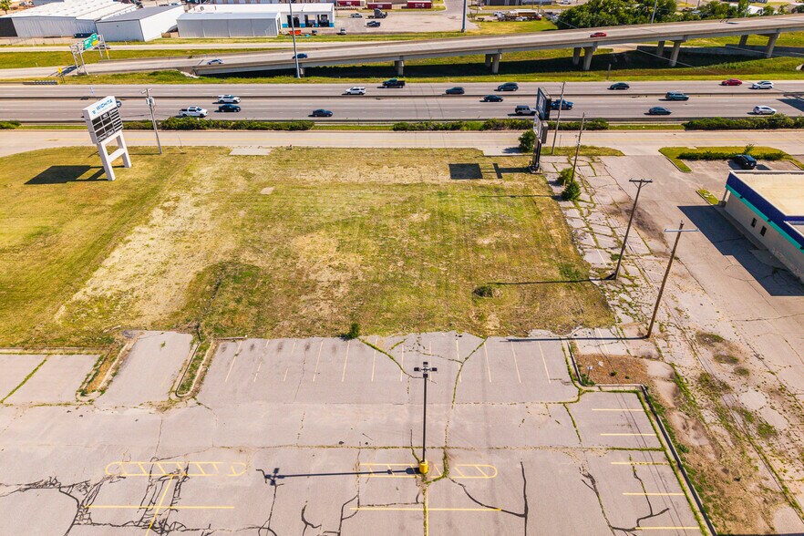More Photos Of 4702 W Kellogg Dr, Wichita Land For Sale