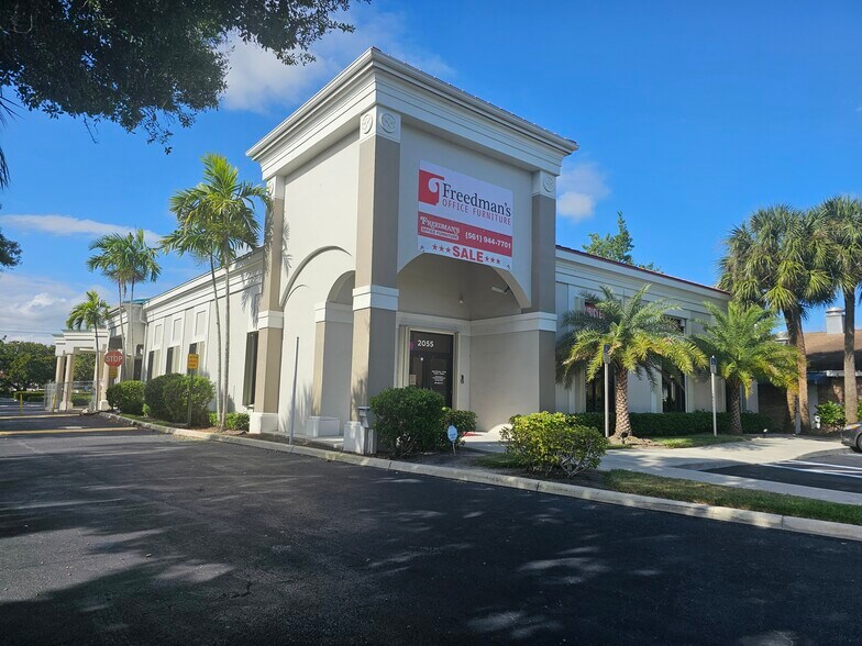 More Photos Of 2055 Palm Beach Lakes Blvd, West Palm Beach Storefront For Lease