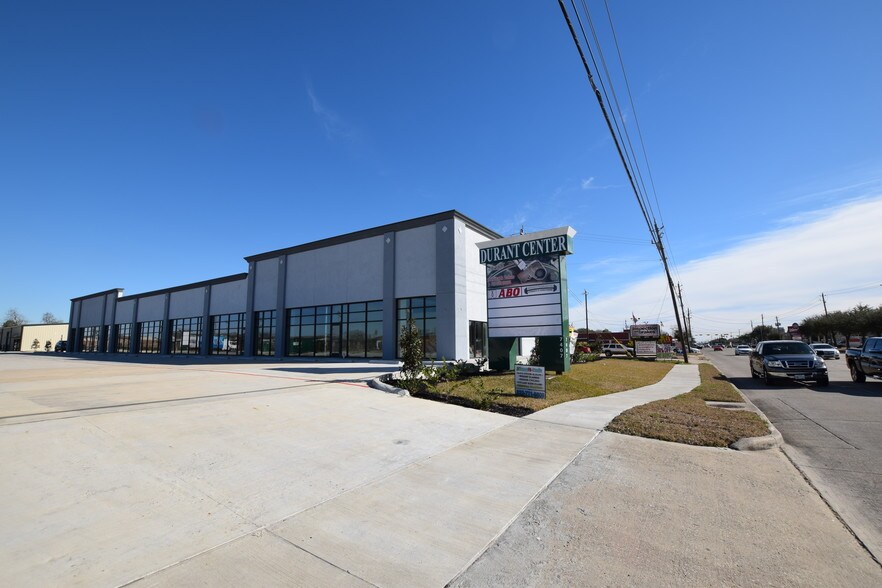 More Photos Of 7407 Spencer Hwy, Pasadena General Retail For Sale