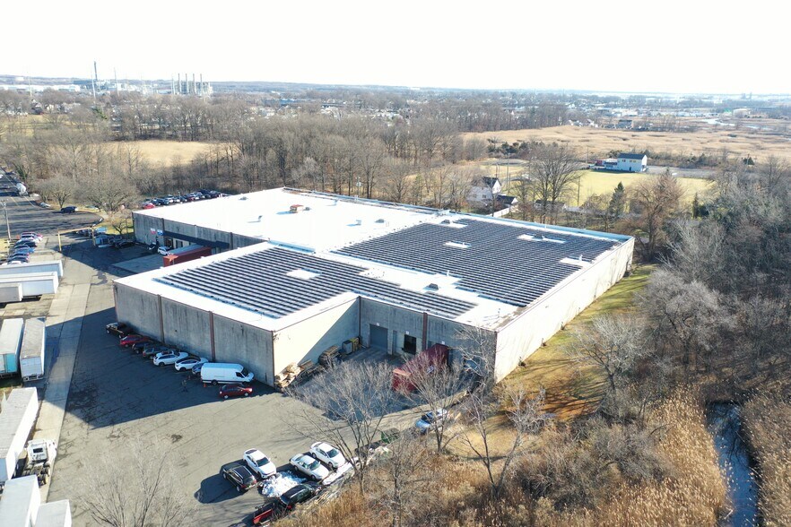 More Photos Of 600 Markley St, Port Reading Warehouse For Lease