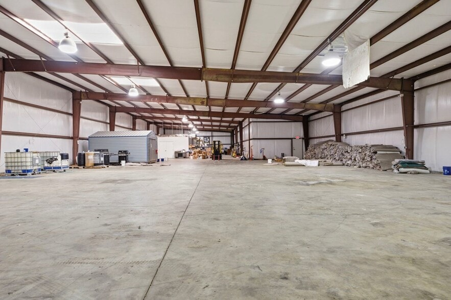 More Photos Of 2124 Hamilton St, Dalton Research And Development For Sale