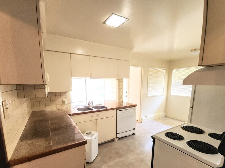 More Photos Of 23800 N Highway 1, Fort Bragg Apartments For Sale
