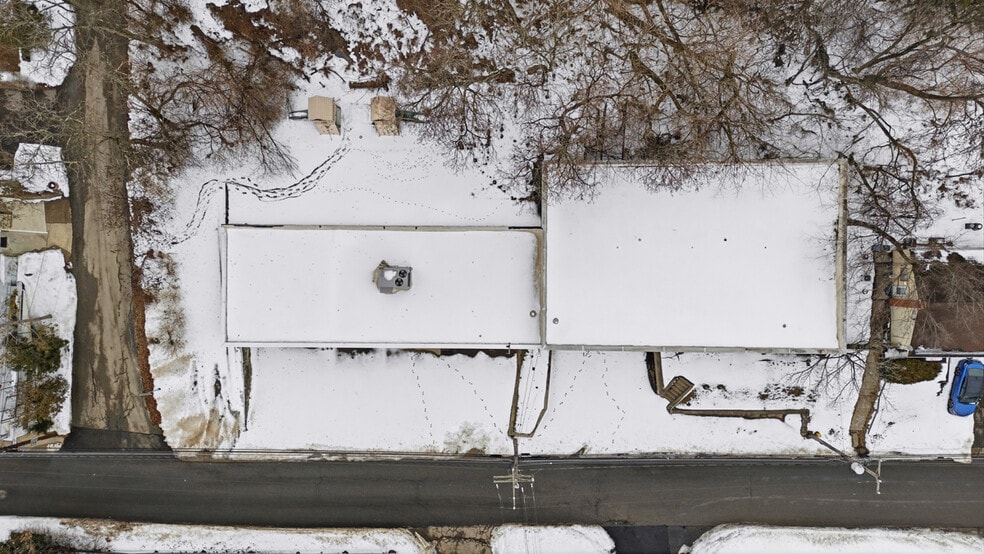 More Photos Of 2750 Banksville Rd, Pittsburgh Warehouse For Sale