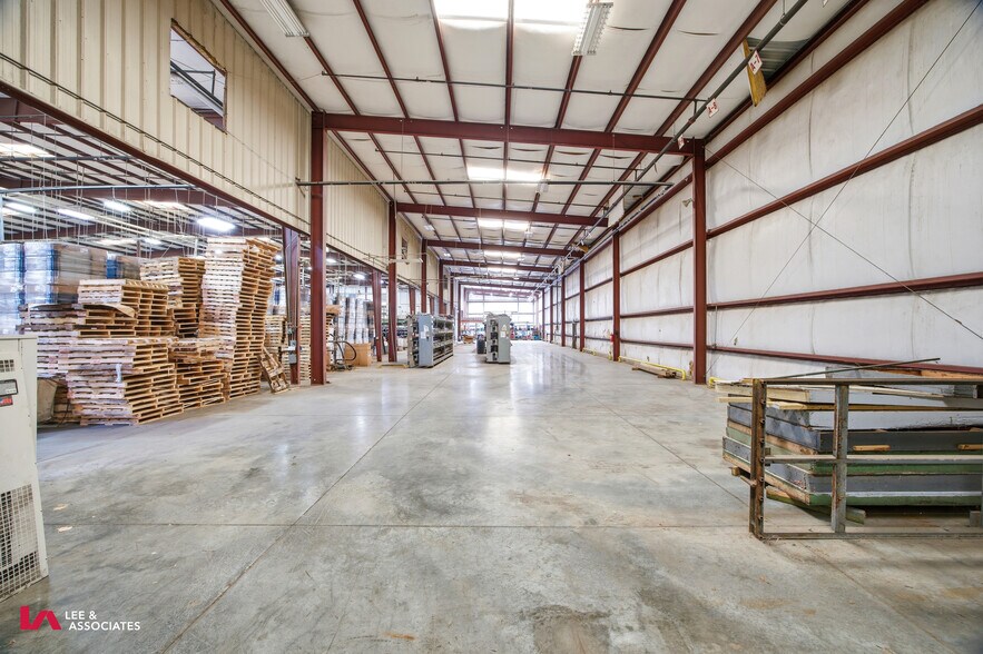 More Photos Of 101 Conyers Industrial Dr, Cartersville Warehouse For Sale