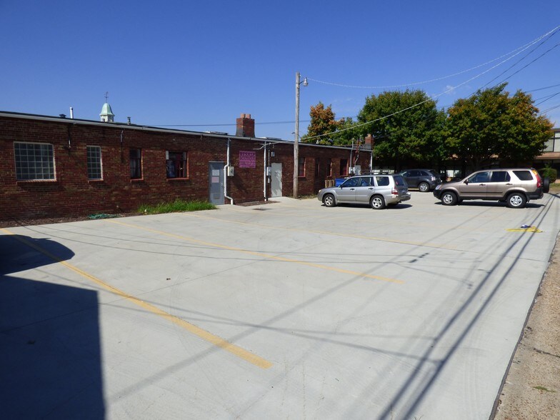 More Photos Of 3500-3508 Hampton Ave, Saint Louis General Retail For Lease