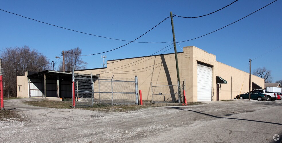 More Photos Of 2750 Barnes Ave, Indianapolis Warehouse For Lease