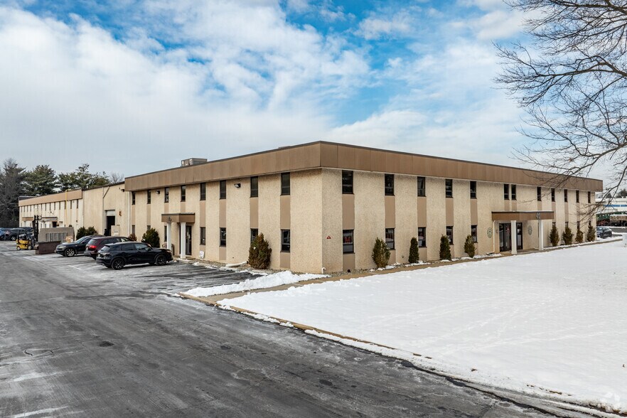 More Photos Of 40 Brunswick Ave, Edison Warehouse For Lease